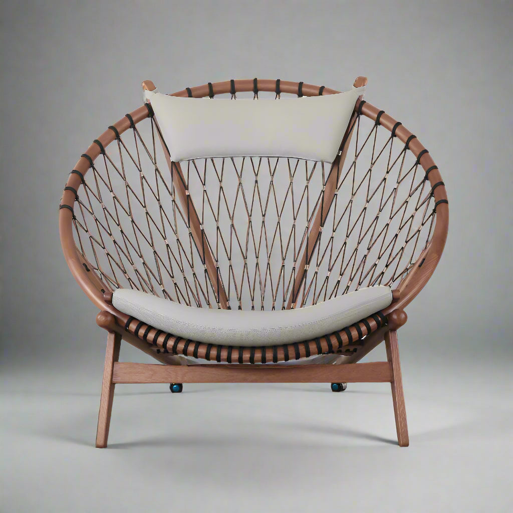 The P130 Circle Chair by Hans Wegner: A Perfect Circle of Comfort and Style