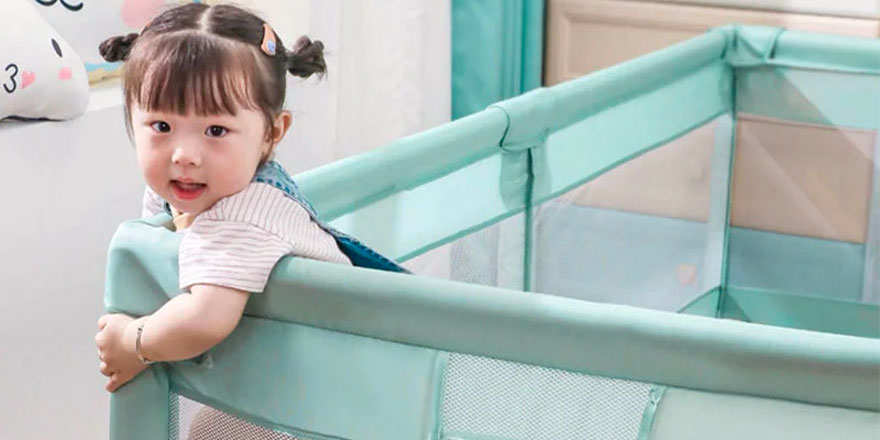 10 Reasons Or Dangers Why Baby Should Not Sleep in a Playpen