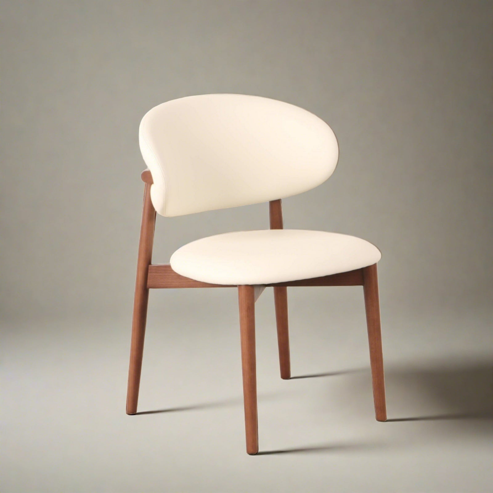 The Oleandro Chair: Soft Curves, Modern Living