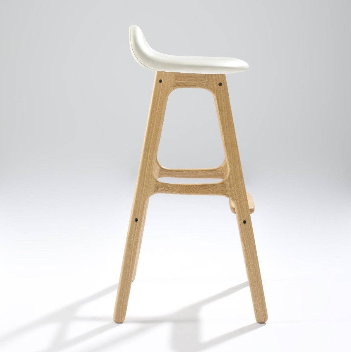 Erik Buch - Picket&Rail Furniture, Art & Baby Family Store