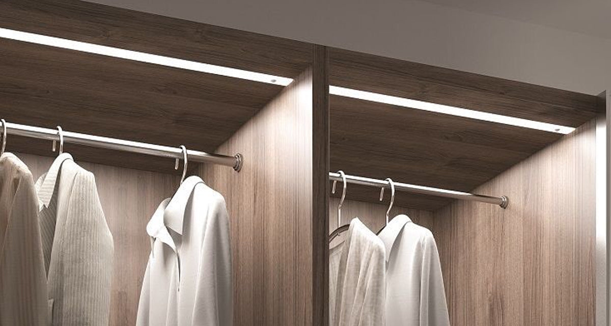 Customized Wardrobe Svelte Series Sliding Door Wardrobe - SSLDW5 picket and rail Custom Wardrobe Collection