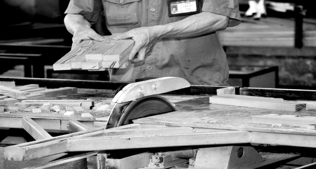 What Top 10 Best Custom Carpenters Have In Common - Picket&Rail Furniture, Art & Baby Family Store