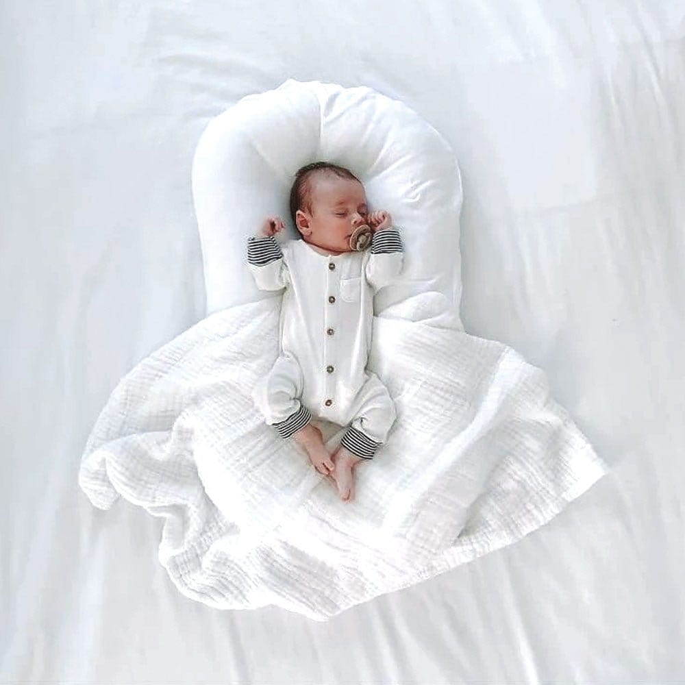 #1 Cheeky Bon Bon Baby Comfort Cocoon (CK830) picket and rail