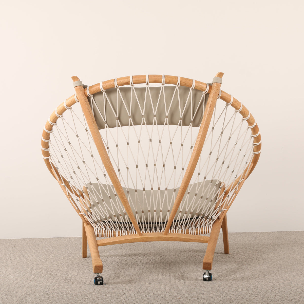 Peacock Lounge Chair (CH7261) - Custom Solid Wood American Oak Lounge Chair Mid-Century Architect-Inspired Scandinavian Minimalist