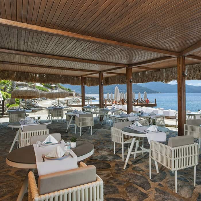 PicketandrailOutdoor-Furniture